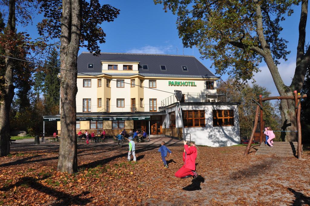 Parkhotel Smrzovka Exterior photo