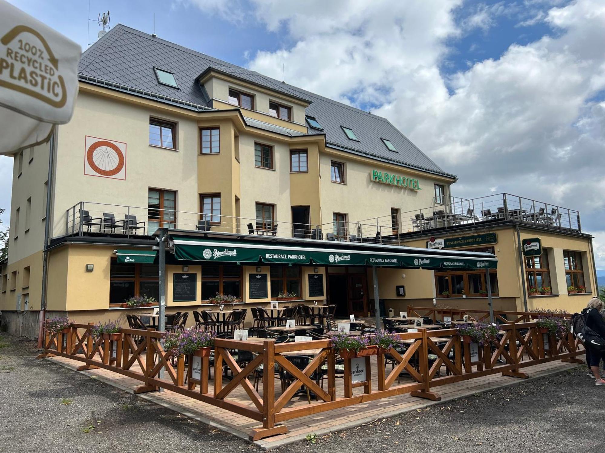 Parkhotel Smrzovka Exterior photo